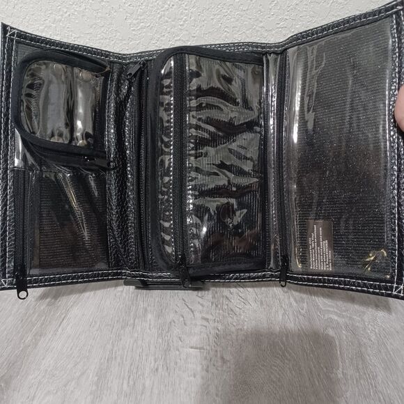 PREZERVE Black Vinyl Jewelry Pouch - Picture 4 of 4